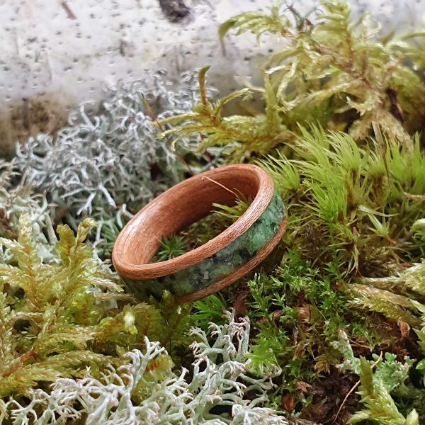 pierścionek z drewna bubinga