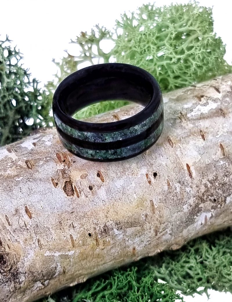 pierścionek z drewna tinto nero