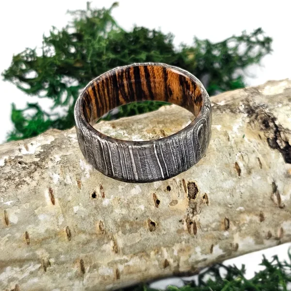 pierścionek z drewna bocote