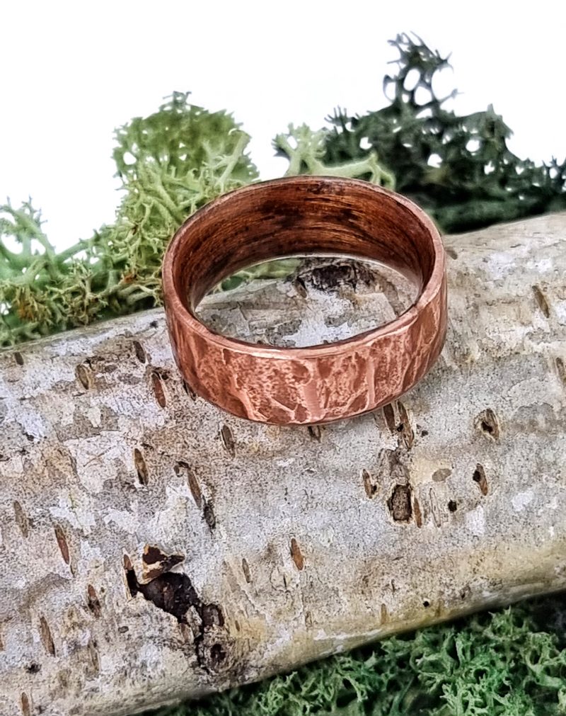 pierścionek z drewna bubinga